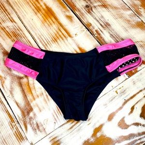Malibu Black Pink Trim Bikini Swim Bottoms Size Medium